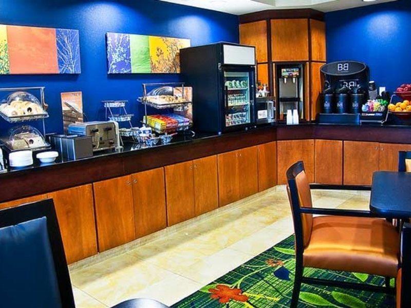 Fairfield Inn & Suites Tampa Fairgrounds/Casino Orient Park Bagian luar foto